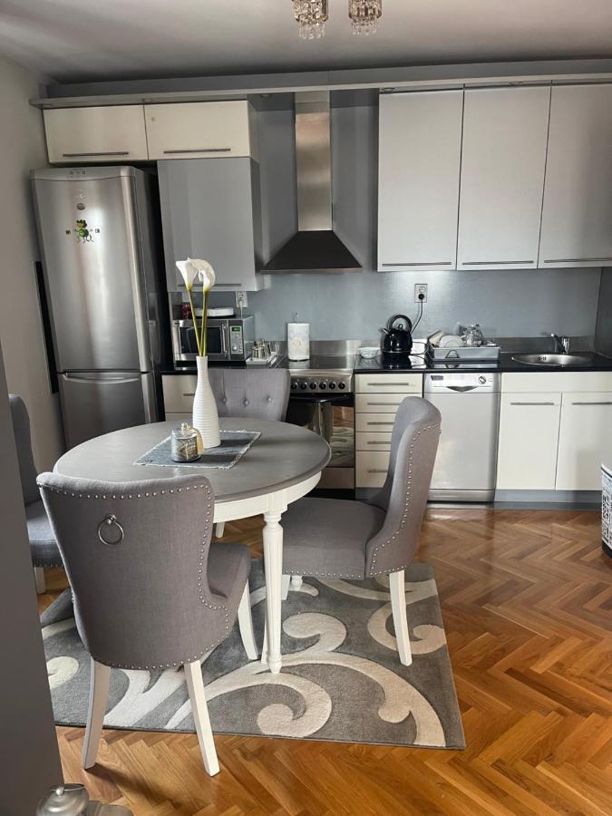 Lea-Lux Apartment Čačak Zewnętrze zdjęcie