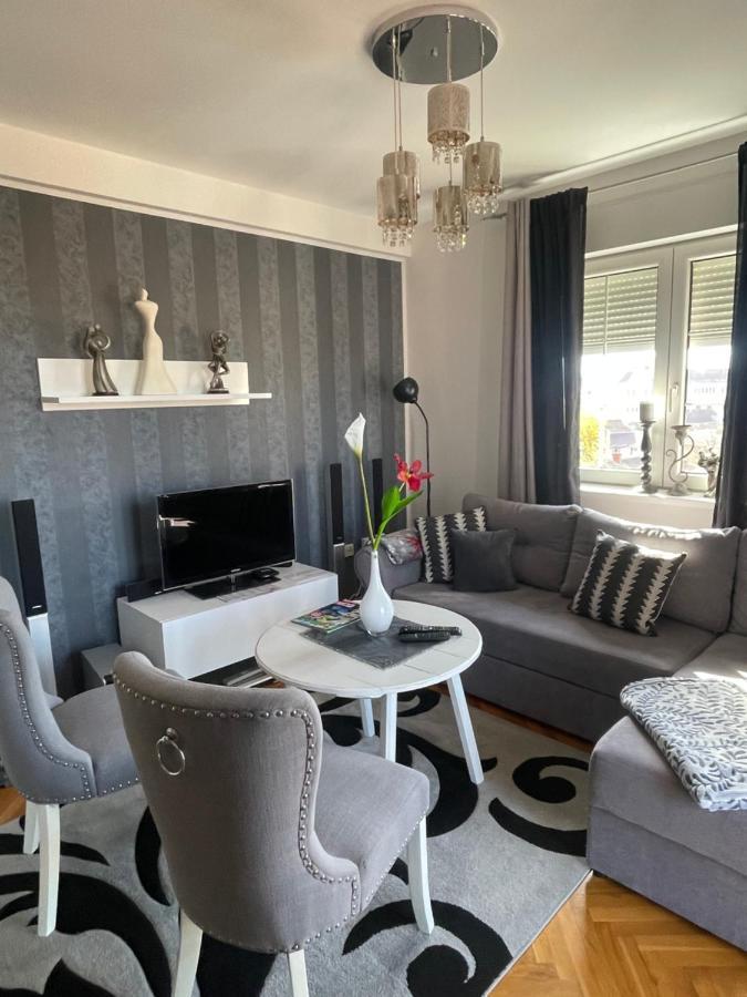 Lea-Lux Apartment Čačak Zewnętrze zdjęcie