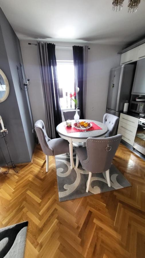 Lea-Lux Apartment Čačak Zewnętrze zdjęcie